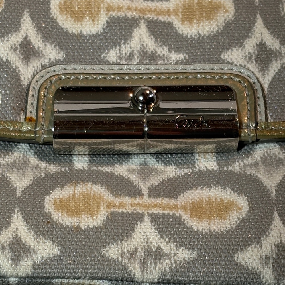 Coach Kristin IKAT Hobo Handbag Purse Grey Shimmer EUC - Picture 6 of 14